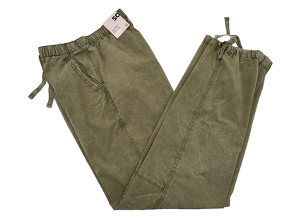 $40 SO Women's High Rise Pull On Pant - Drew Green - Medium - New With Tag