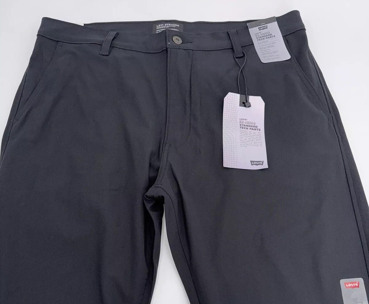 $69 Levi’s Men’s XX Chino Standard Tech Pants- Black -36W x 30L - New With Tags