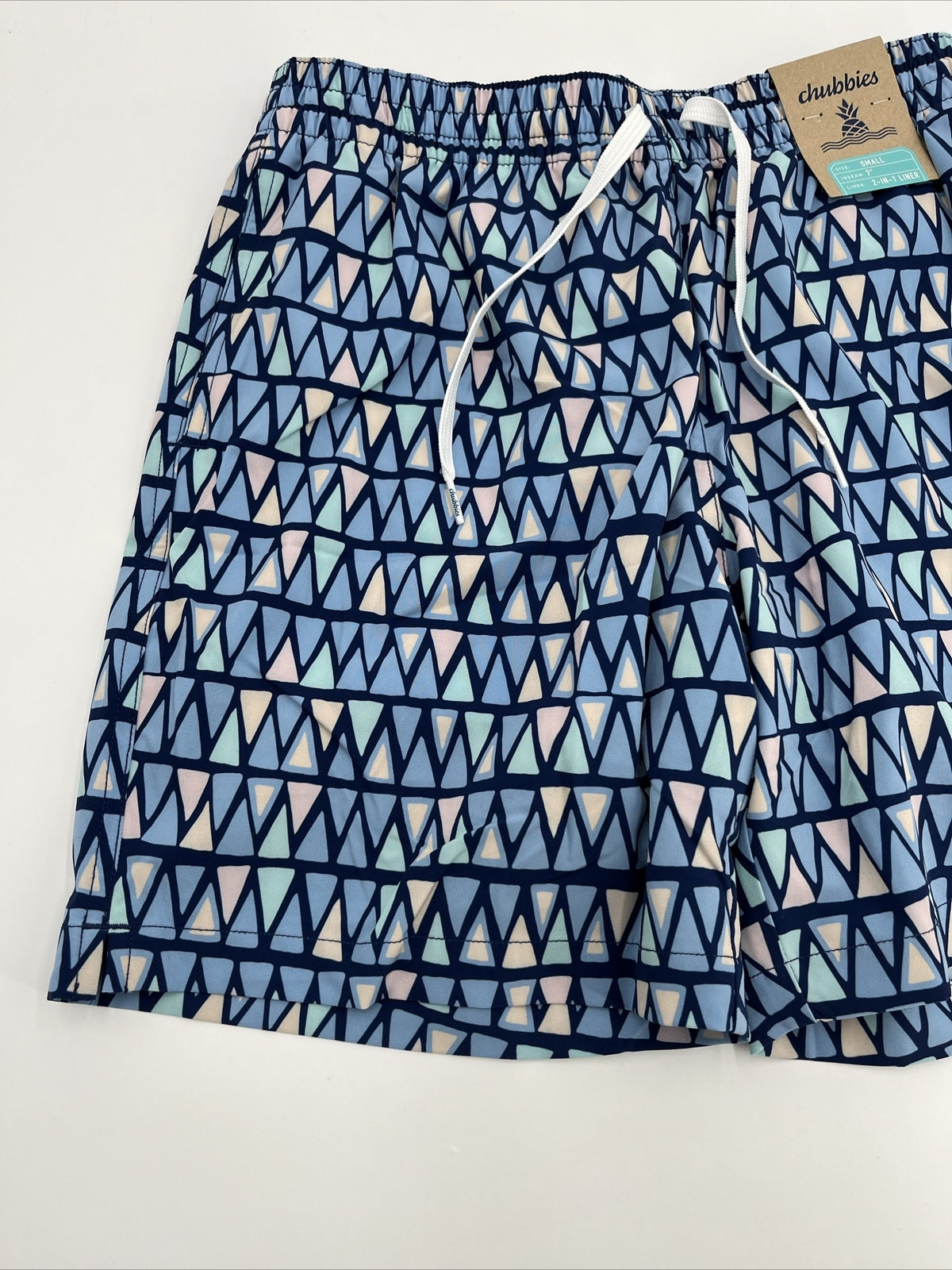 Chubbies Men's Stretch Swim Trunks 7”- The Triangu laters-Blue- Small -New $80