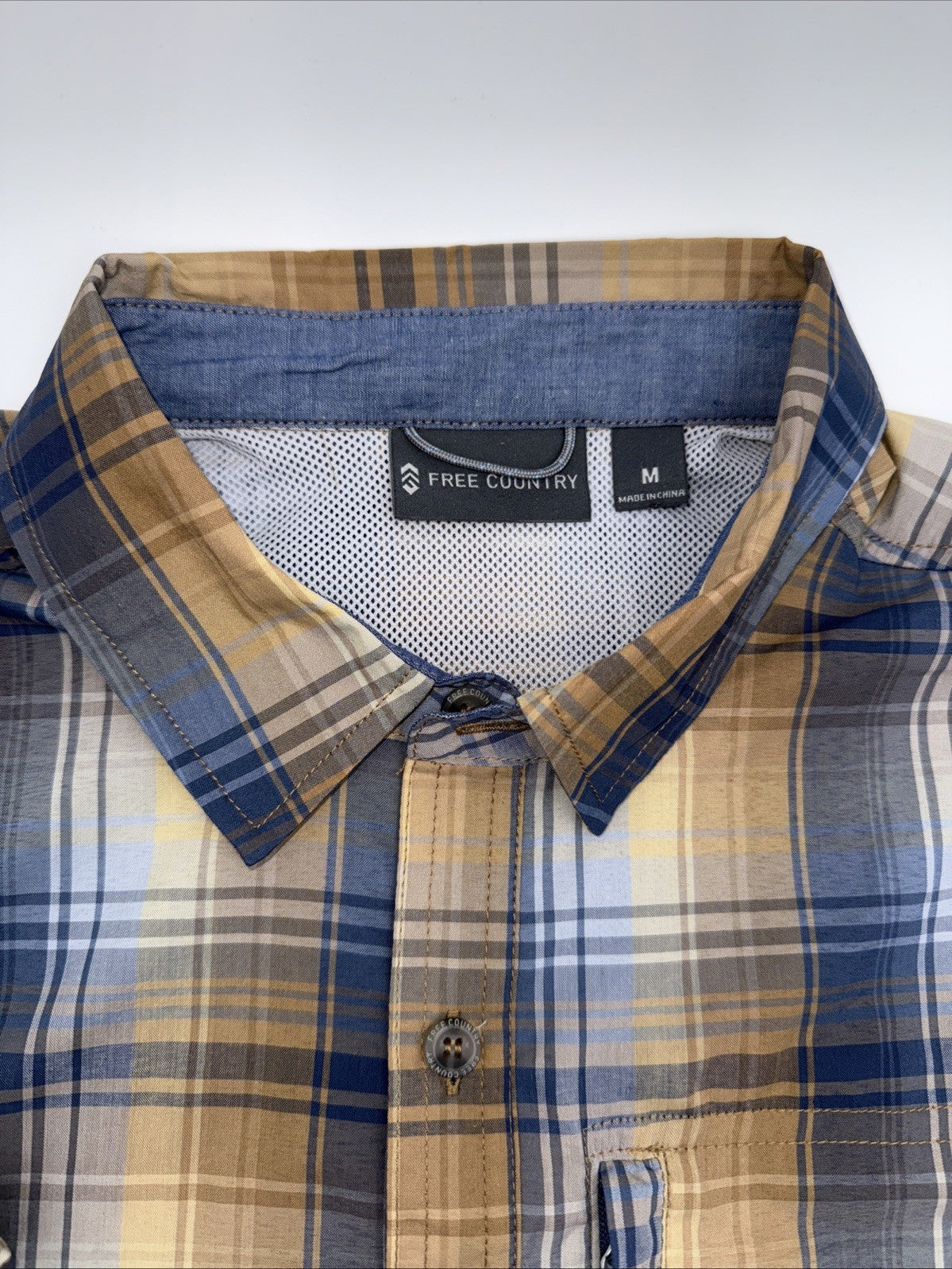 $75 Free Country Men's Excursion Short Sleeve Poplin Shirt- Cider- Size: Medium
