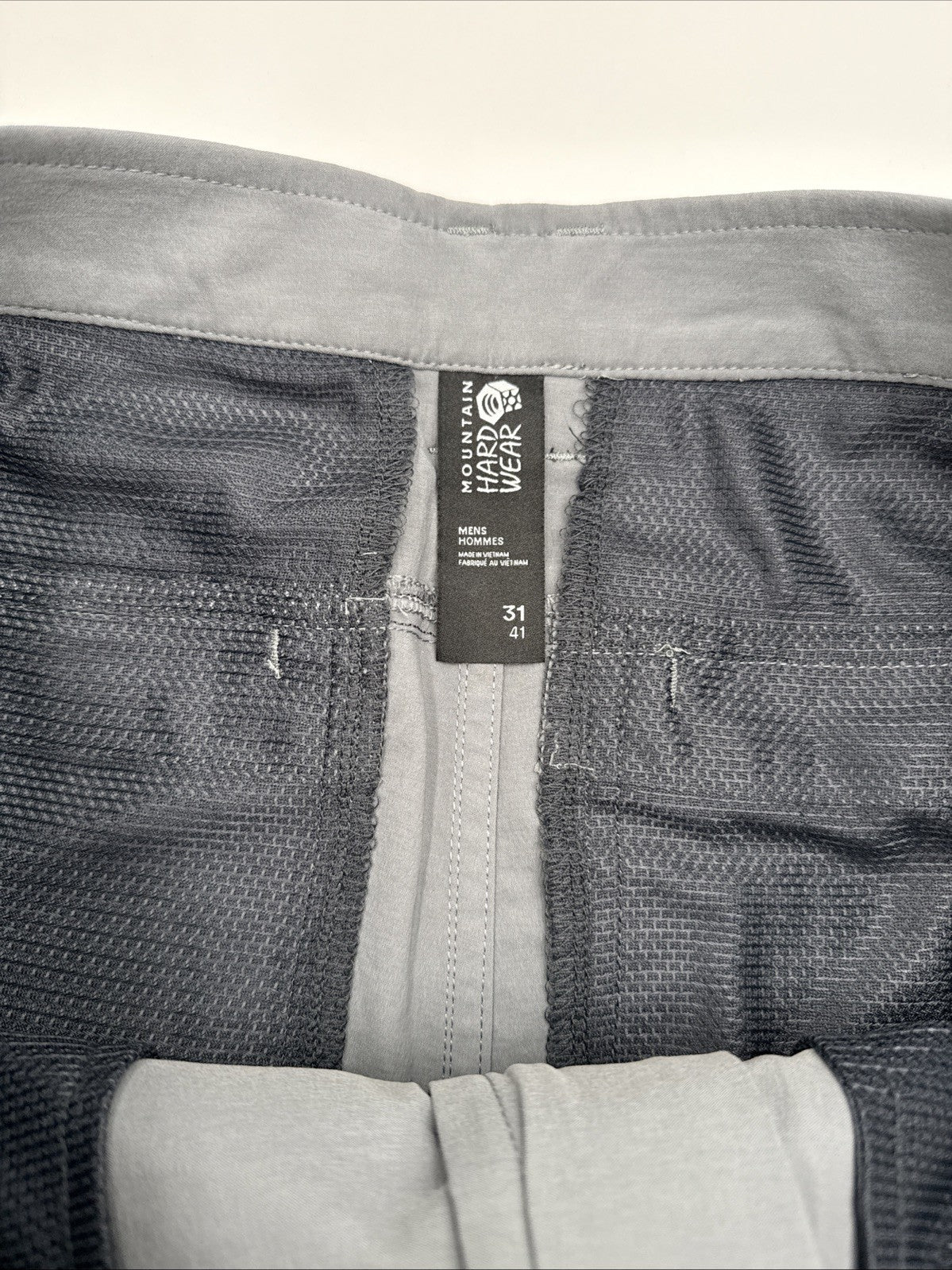 $75 Mountain Hardwear Men’s Basin Trek Shorts- Foil Grey - 31W-NEW w/ Tag