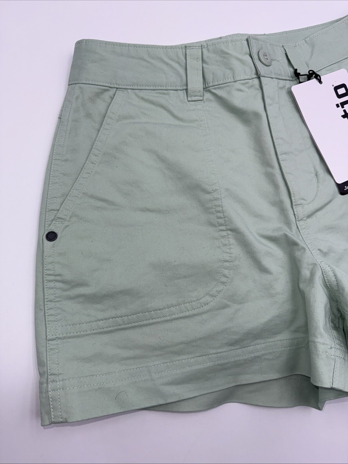 $85 Stio Women's Rivet Twill shorts - Fresh Lichen Green- Size: 2 (25”W) - New