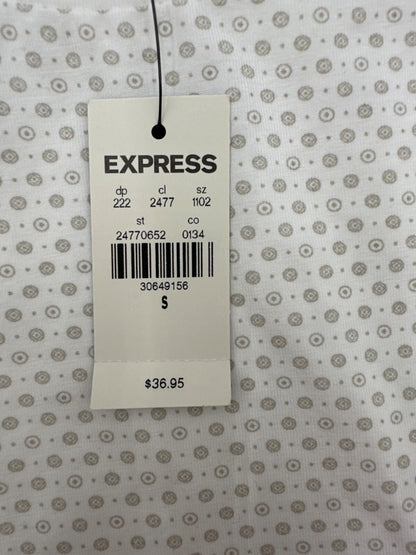 $40 Express Men’s T Shirt - 24770652- Egg Shell White- Small - New With Tag