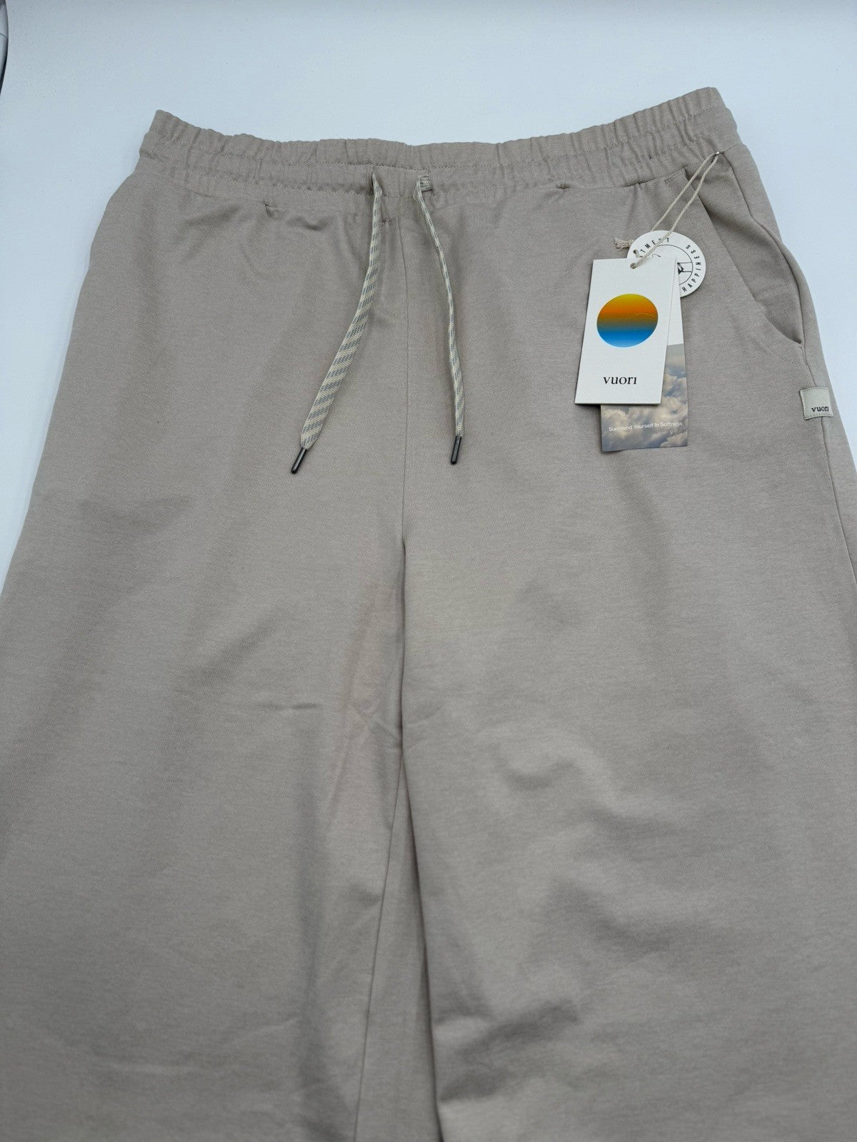 $108 VUORI Women’s Halo Essential Wide Leg Soft Pant- Ecru Heather-Large-New Tag