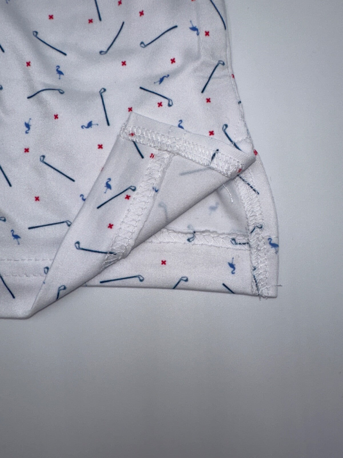 $80 TailorByrd Men’s Scattered Golf Clubs Print Performance Polo-White-Medium