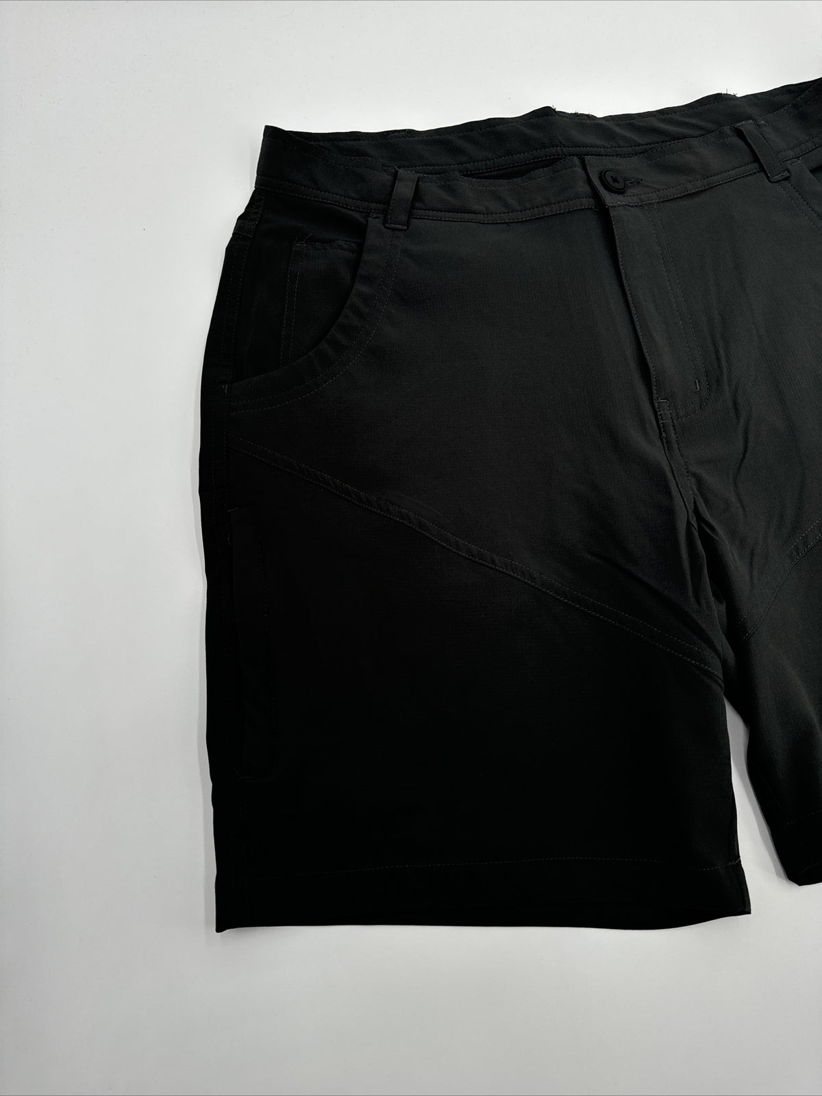 $68 Dkota Grizzly Men’s Ouray Shorts - Iron- Size 32 - NWT