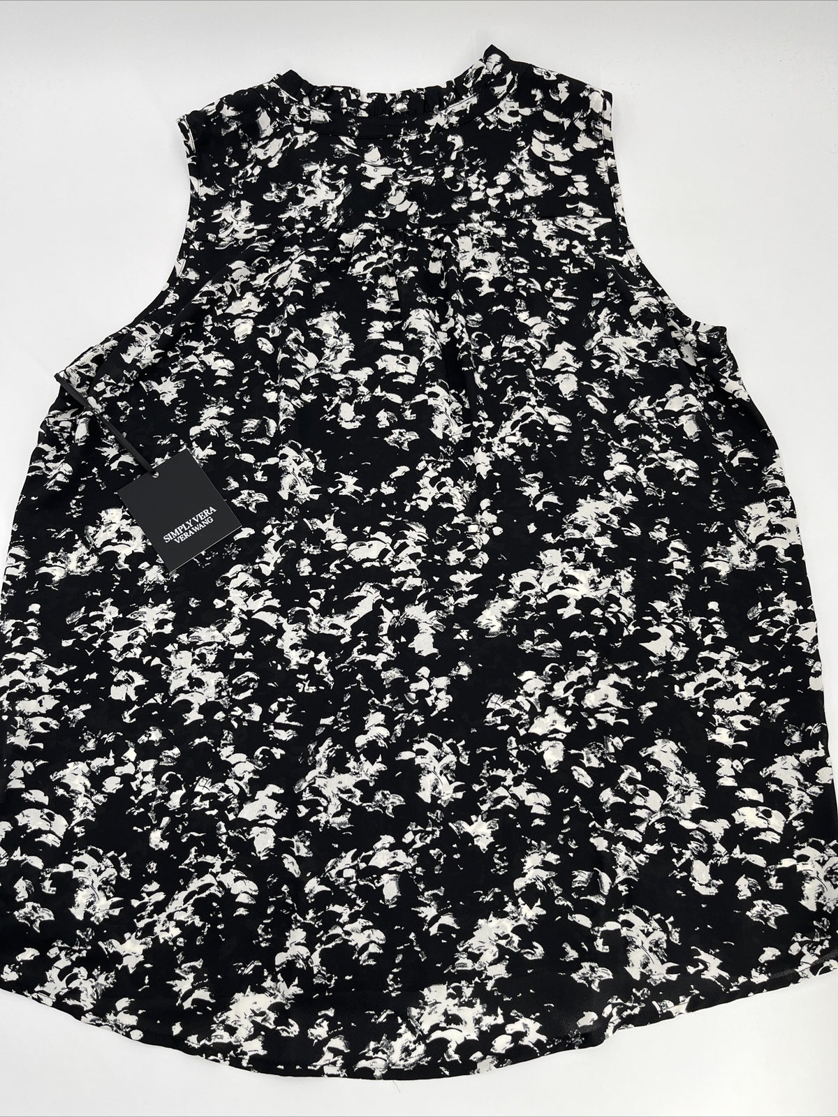 $35 Simply Vera Tie Front Pin-tuck sleeveless Top-Textured Black-Medium-New Tag