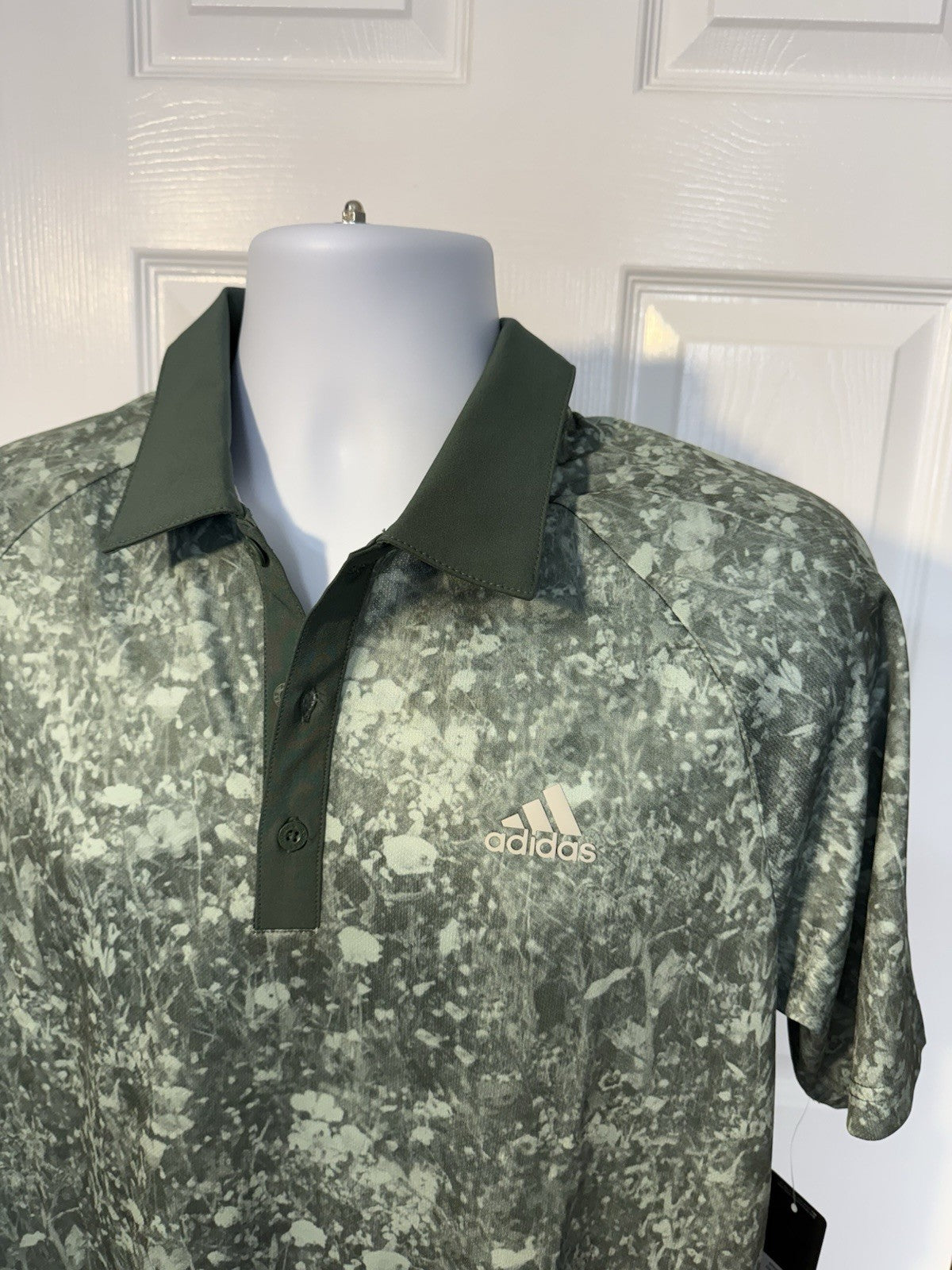 $65 Adidas Men's Petal Print Golf Polo Shirt - Hazy Green - Medium -New