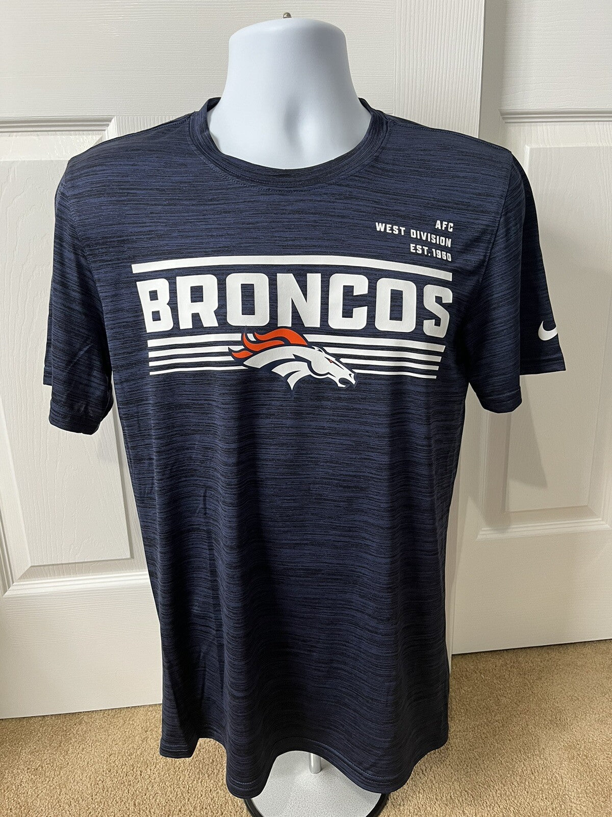Nike Men’s Denver Broncos Micro T Shirt NFL - Blue/Orange-Small-New Tag $40
