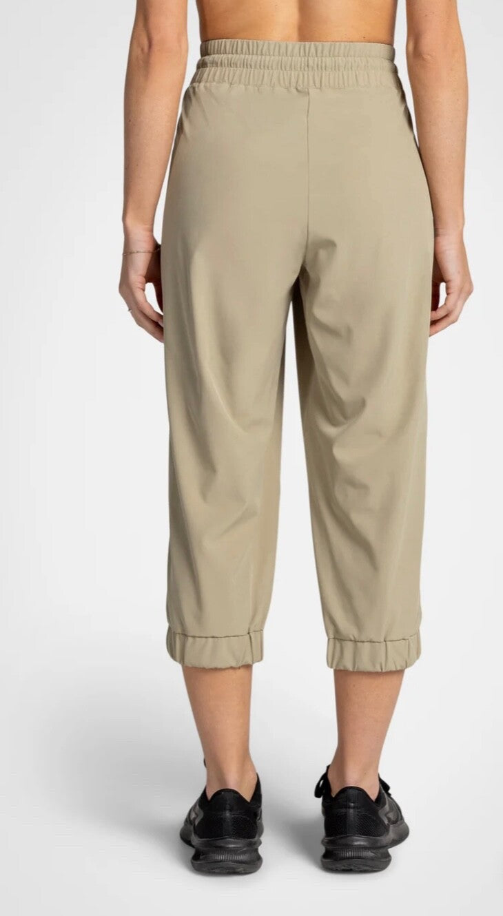 $58 Kyodan Women’s-Breezeflex Utility Capri Pants -Elm Green- Medium -New Tag