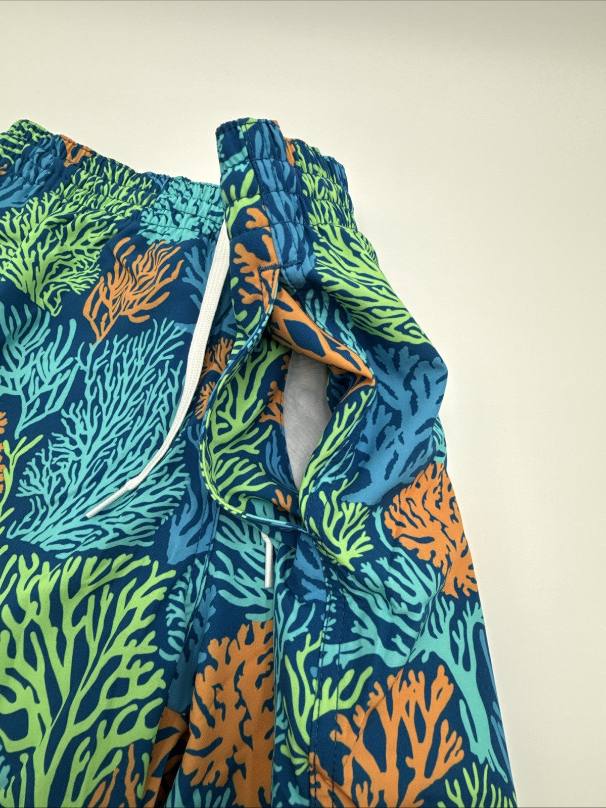 $80 Chubbies Men’s The Coral Quarrels 7” Swim Trunk Liner Shorts-Aqua - Small