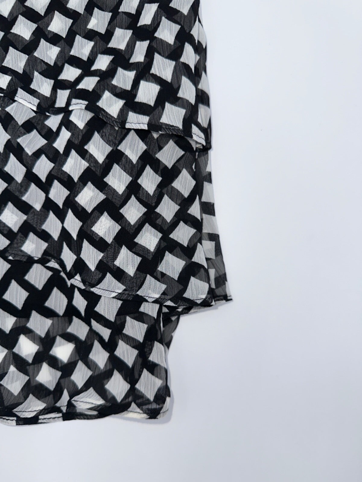 $40 Nine West Women’s Easy Ruffle Skirt - Black/White - Large -New With Tag