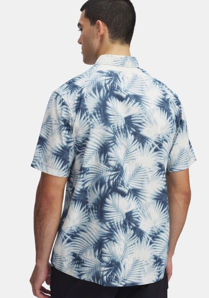 Under Armour Men's Dockside Short Sleeve Novelty Shirt Drift Tide-Blue-Medium