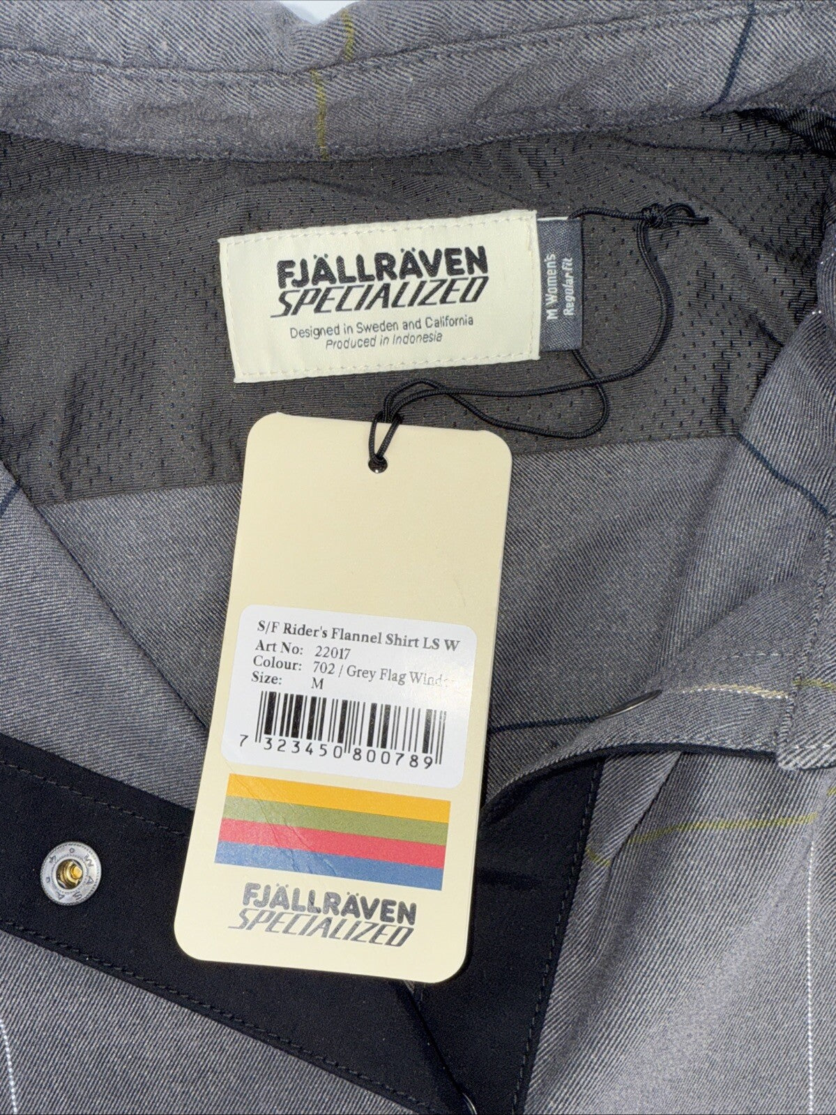 $180 FjallRaven Women’s Rider’s Flannel Plaid Thick Shirt- Grey Multi-Medium