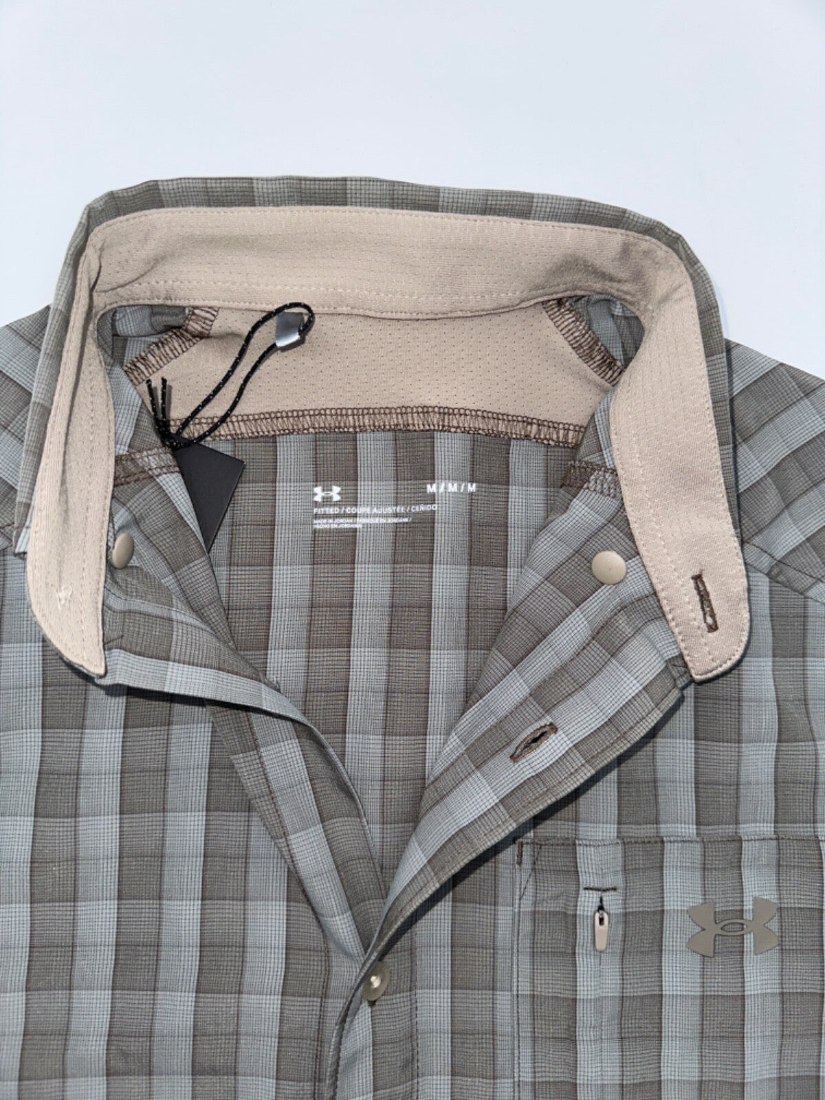 $55 Under Armour Men’s Drift Tide 2.0 Plaid Button Up Shirt-Grove Green -Medium