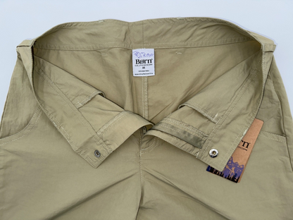 $70 BORN OUTDOOR Women’s Convertible Cargo Pants - Eucalyptus - Medium - New Tag