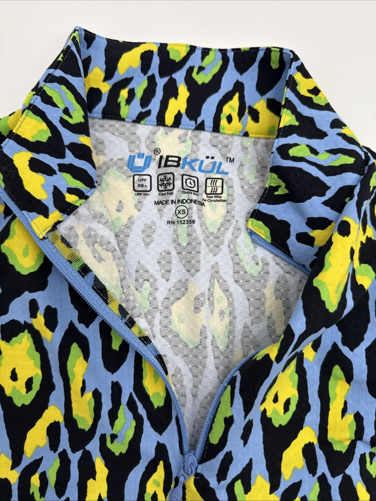 $100 Ibkul Women’s Long Sleeve Zip Mock Neck Top-Gemma Peri Multi -XSmall -New