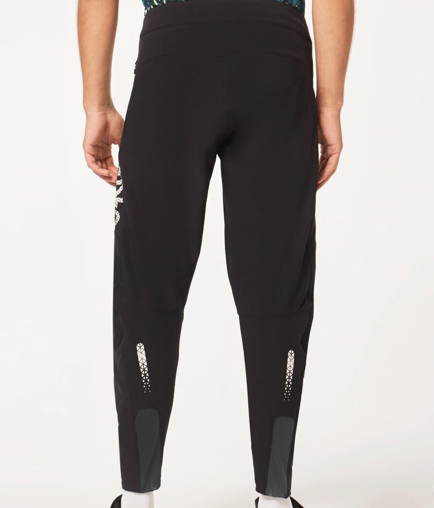 $140 Oakley Men’s-MBT Long Pant-Black-30W- New Tag