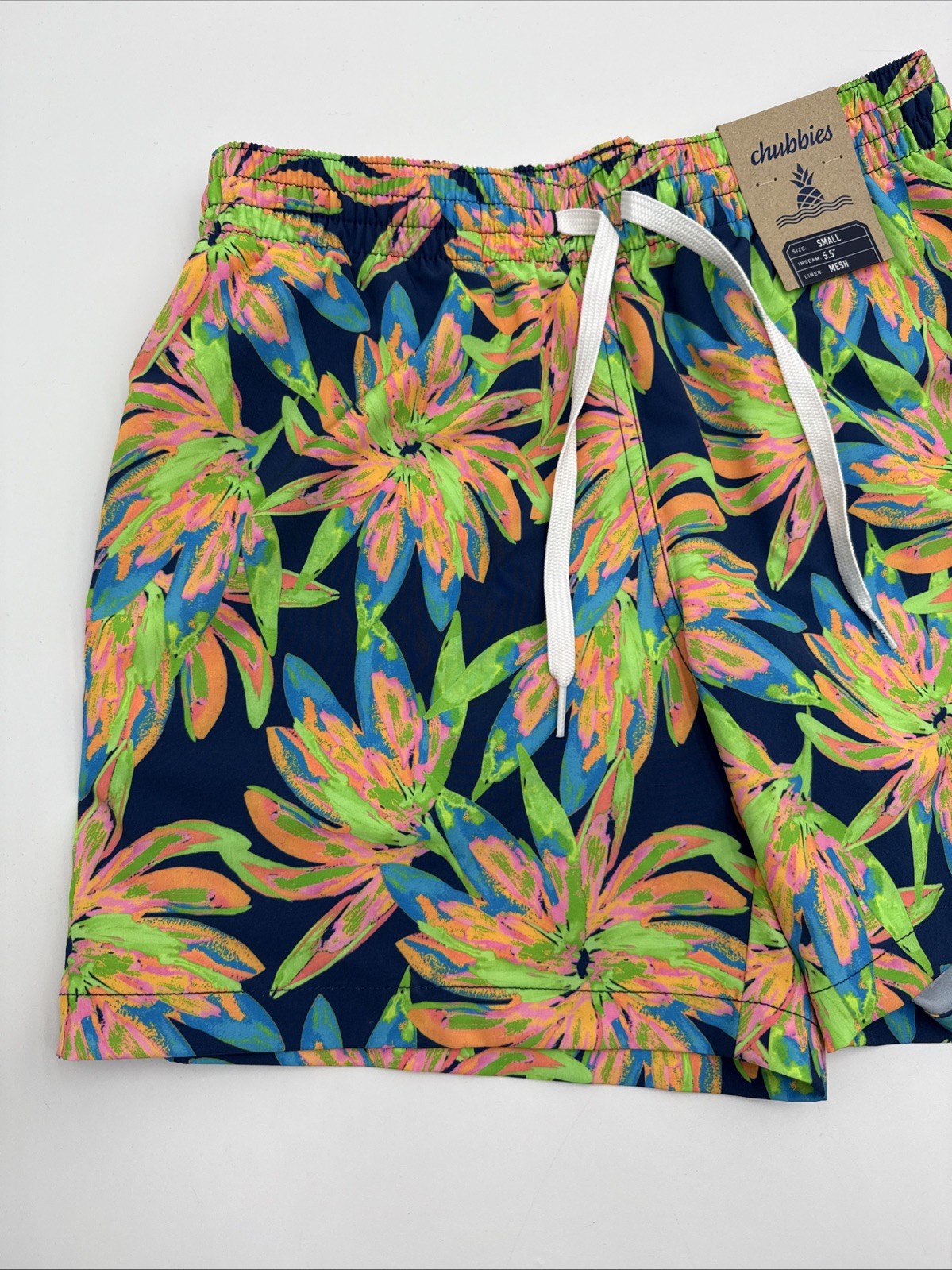 $70 Chubbies The Ocean Flowers 5.5" Inseam Swim Trunks-Multi - Small -New Tag