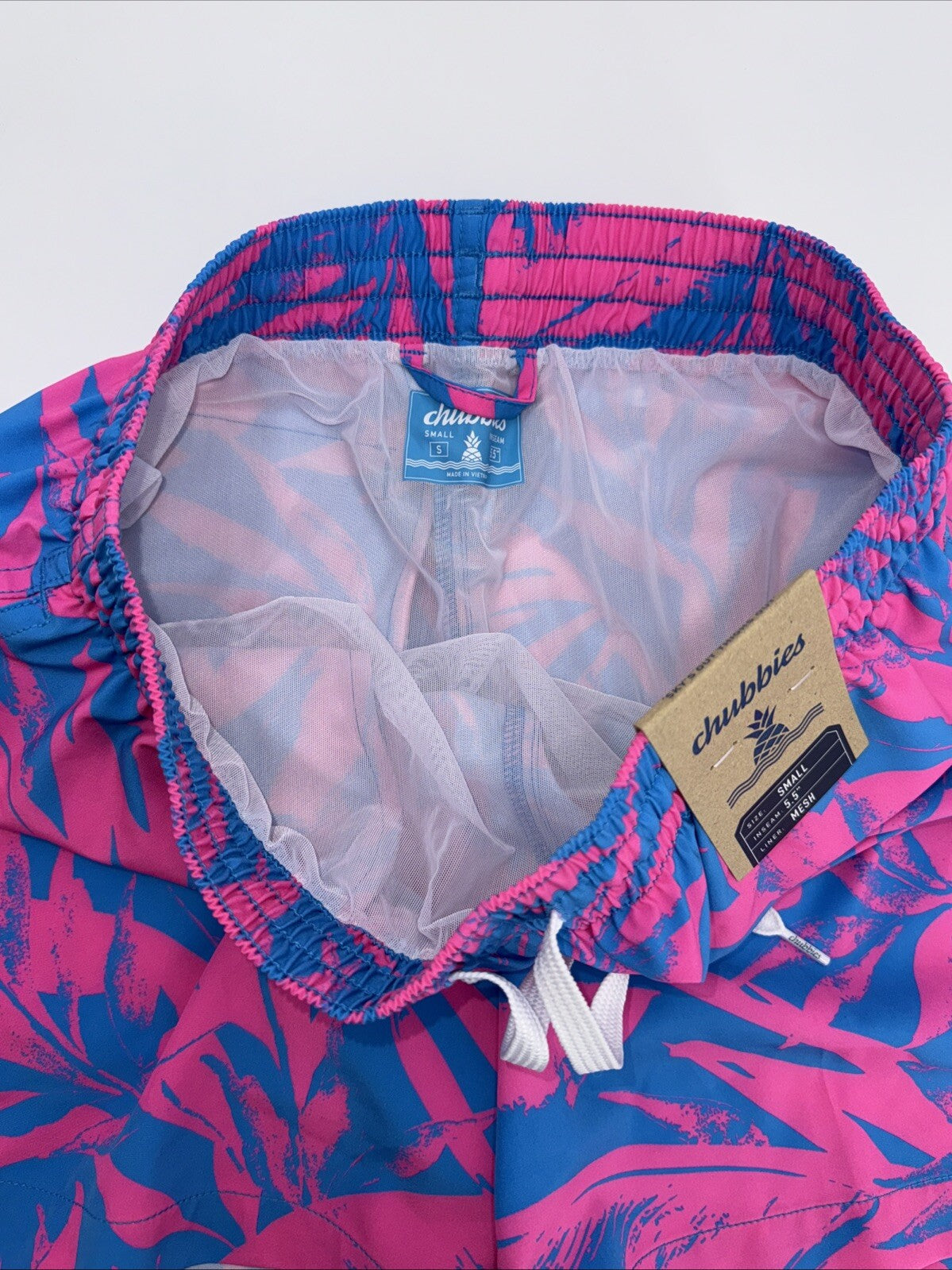 $70 Chubbies The Palm Springers 5.5" Inseam Swim Trunks-Pink/Blue-Small-New Tag