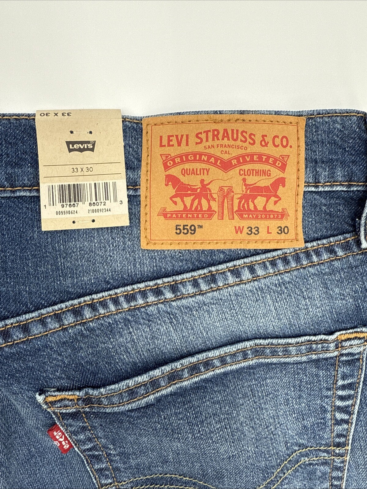 $69.50 Levi's Men's 559 Relaxed Straight Jeans - Mystery Man Blue - 33W 30L -NEW