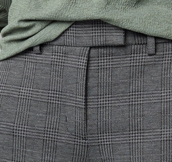 Simply Vera Women’s High Rise Slim Straight Leg Trouser Pants- GreyPlaid- Size 0