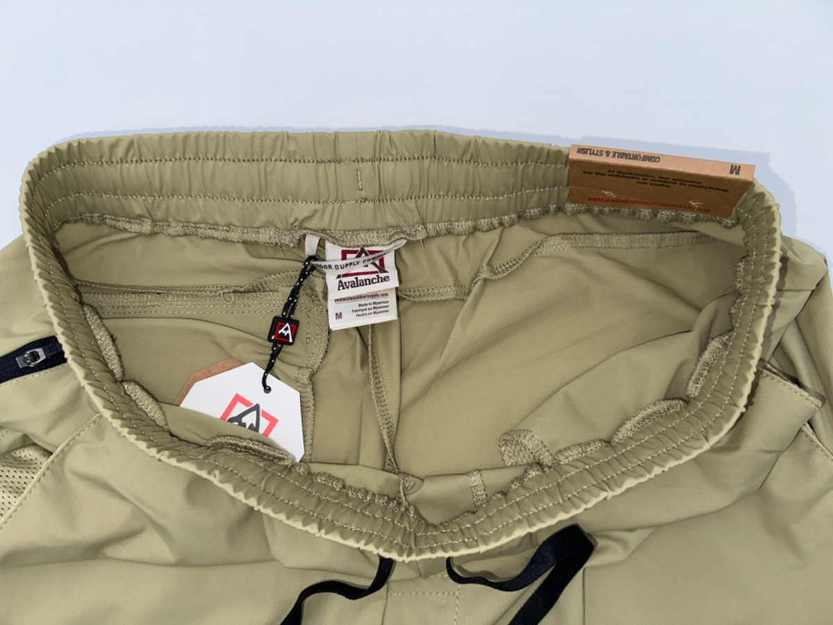 $88 Avalanche Outdoor Supply Co. Men’s Knit Stretch Pant-Khaki-Medium-New Tag