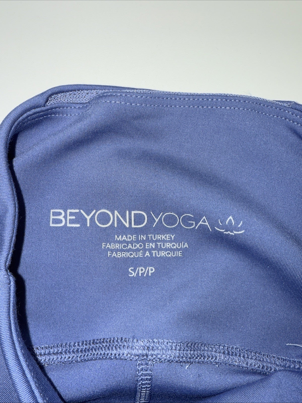 $110 Beyond Yoga Women’s Leggings IT3564- Hazi Peri- Small- New With Tags