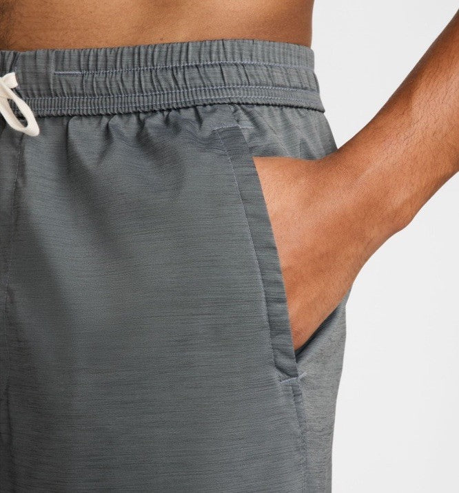 $50 Nike Men's Form Dri-FIT 7" Unlined Versatile Shorts- Grey - Medium - New Tag