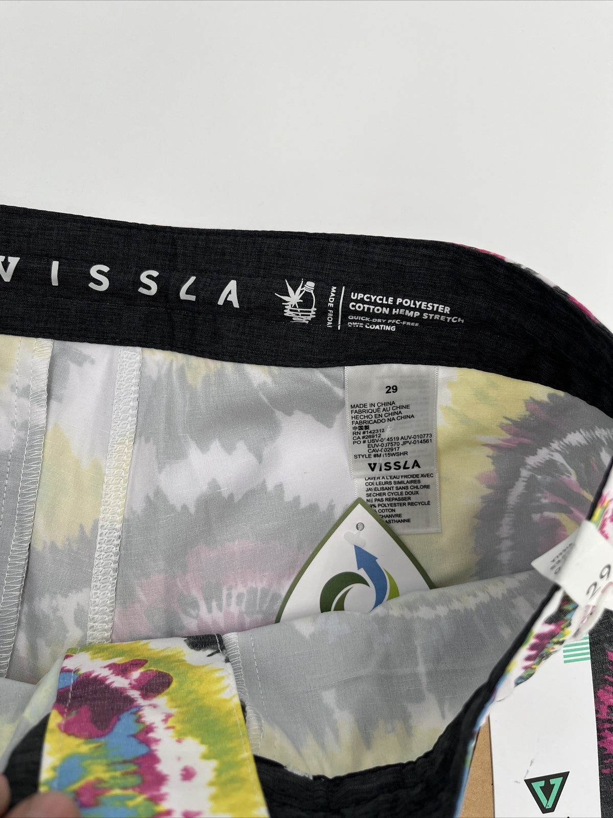 $70 VISSLA Men's Boardshorts SHRED HEAD 17.5" - Black Multi - Size: 29W-NWT