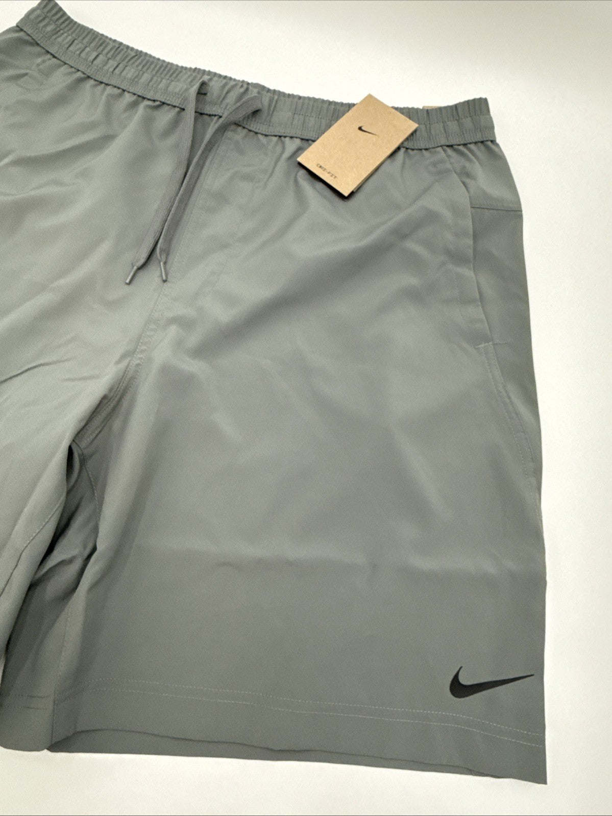 Nike Men's Form Dri-FIT 8" Unlined Versatile Shorts- Light Grey-Large Tall - New