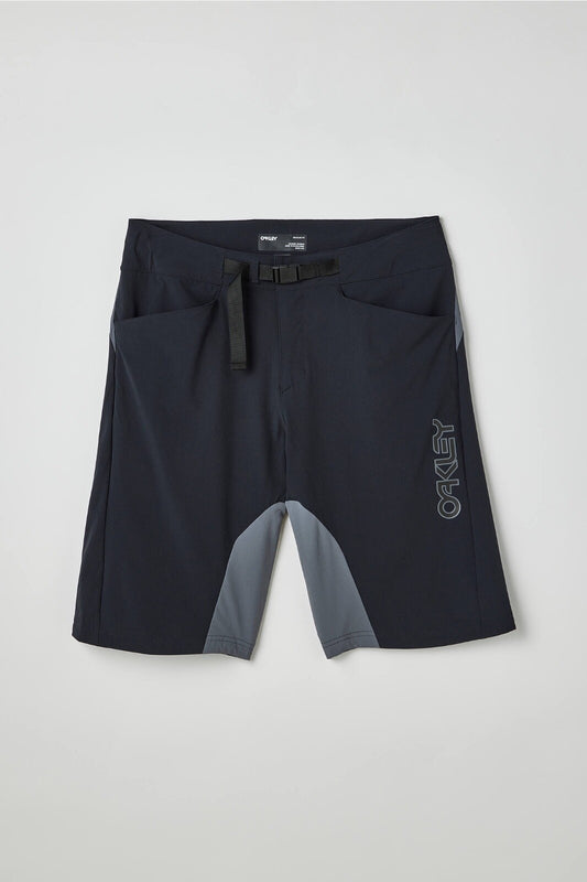 $100 Oakley Men’s Seeker 75 Shorts 11.5” - Black/Grey - Size 30 - New With Tags
