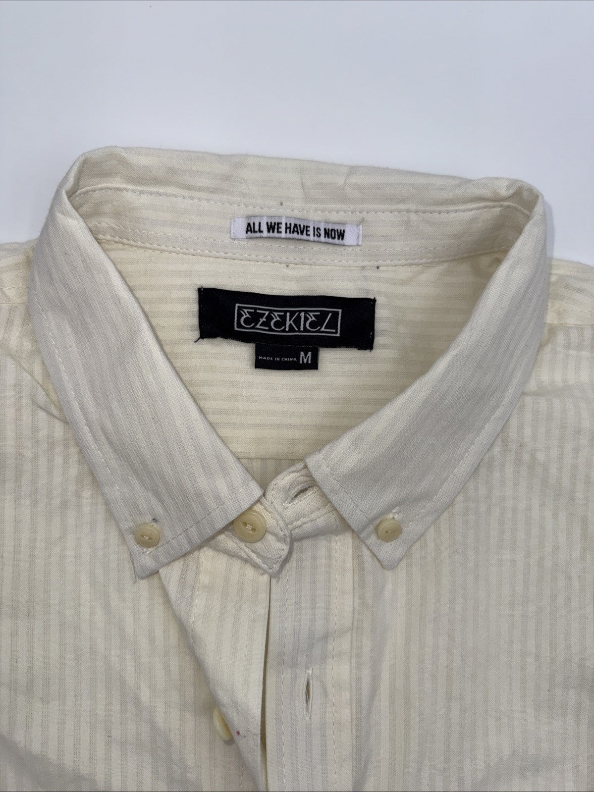$62 EZEKIEL Men's Hammer S/S Button-Up Shirt- Bone - Medium- New Tag