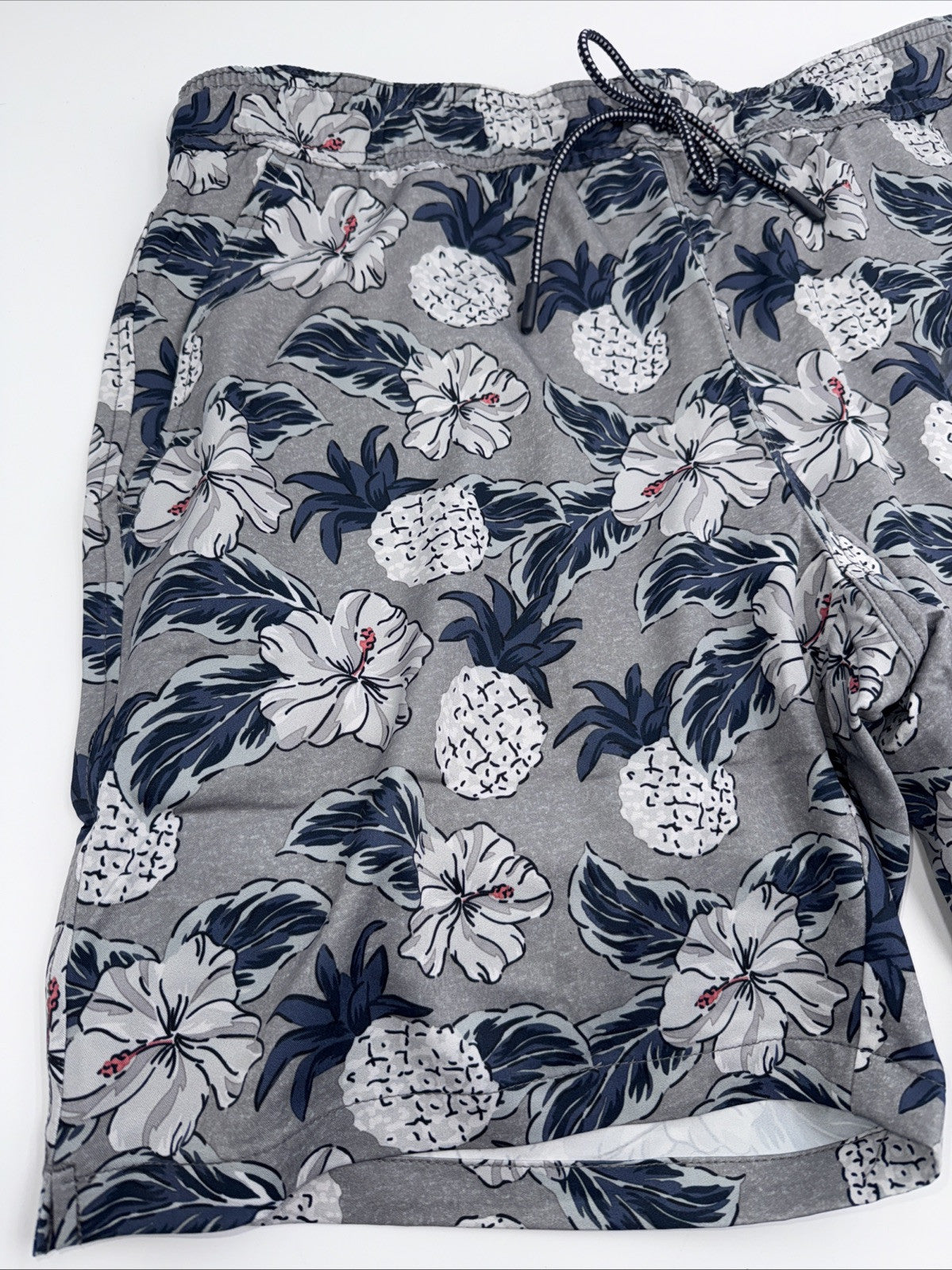 $86 Fish Hippie Men’s Palaver 8” Volley Lined Swim Shorts-Floral Charcoal- Large