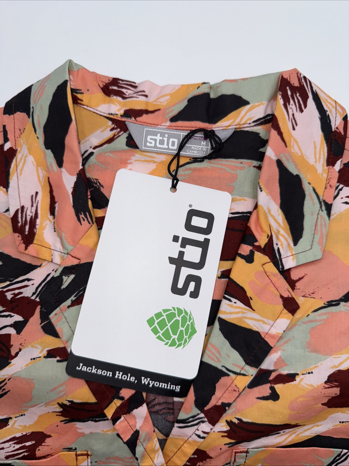 $109 Stio Women’s Marion Brush Stroke Camp Shirt Button Up-Size: Medium - NWT